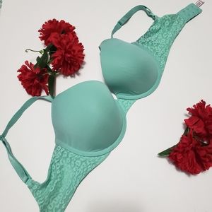 ❄ Victoria's Secret | Mint lace bra